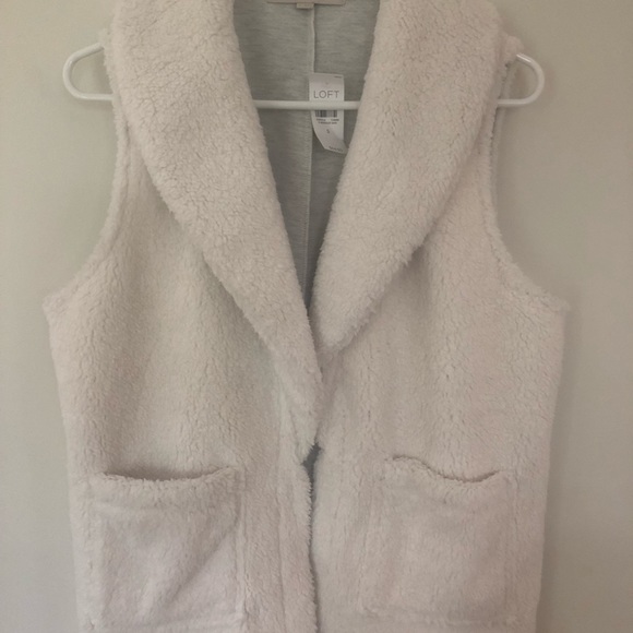 LOFT Jackets & Blazers - Sherpa Vest